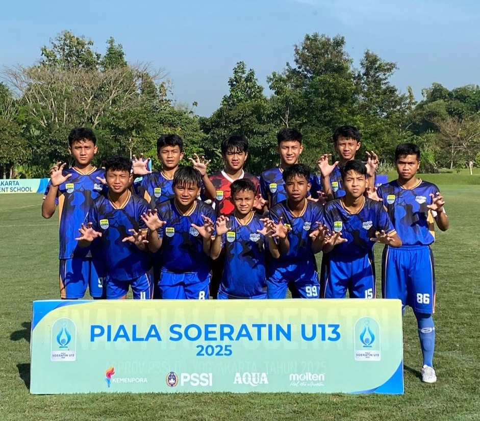 Persib U-13 Angkat Trofi Soeratin 2025: Bibit Muda Pangeran Biru Bersinar!